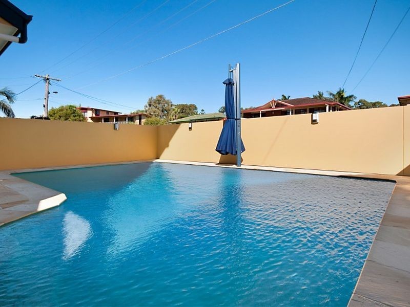 5 Price Ave, Birkdale QLD 4159