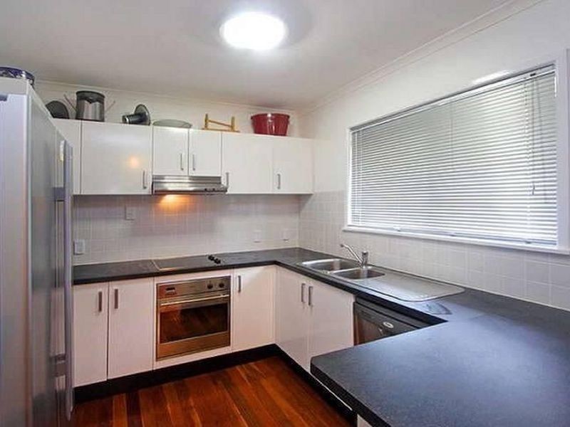 4-6 Thomas Street, Birkdale QLD 4159