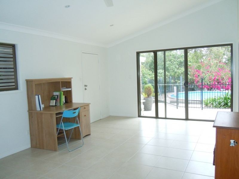 23 Catherine St, Birkdale QLD 4159