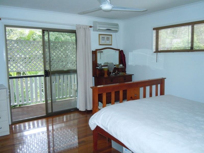 23 Catherine St, Birkdale QLD 4159