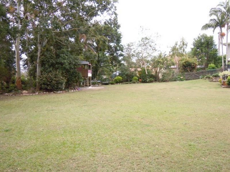 23 Catherine St, Birkdale QLD 4159