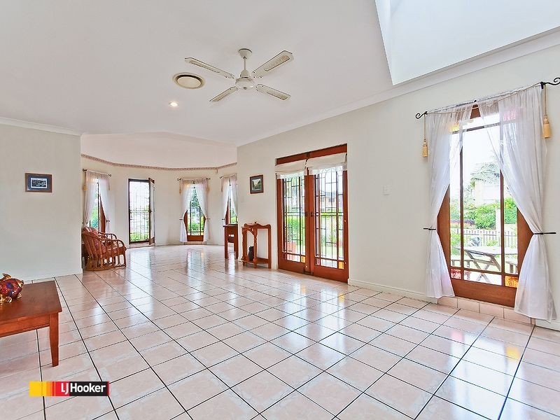 54 Mary Pleasant Drive, Birkdale QLD 4159