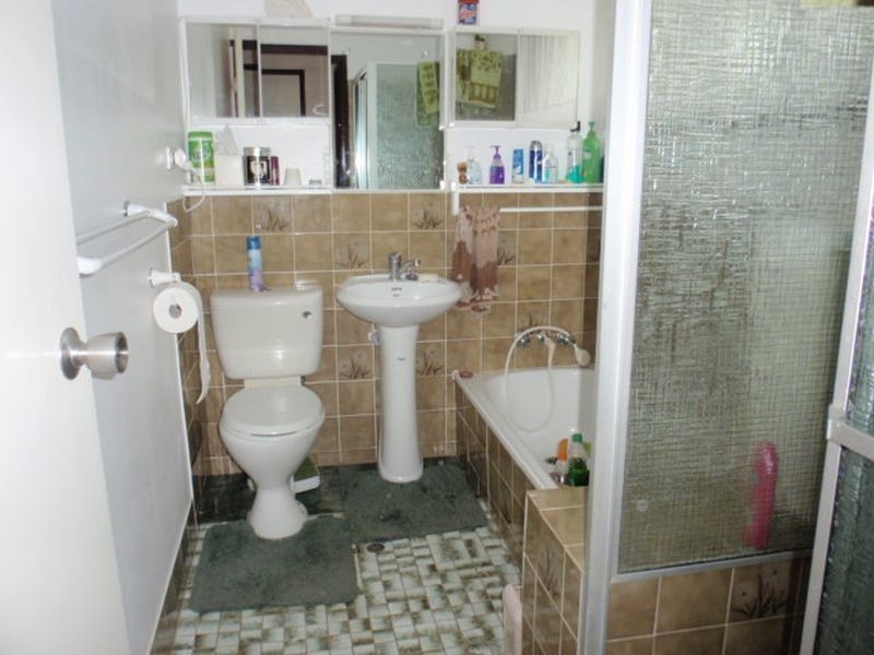 32 Hampshire Crescent, Alexandra Hills QLD 4161