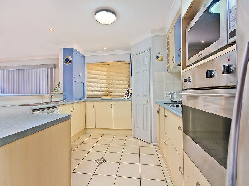 18 Hooper St, Birkdale QLD 4159