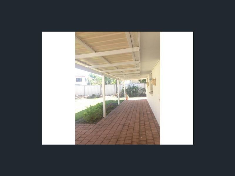 9 Moloaa Cr, Birkdale QLD 4159