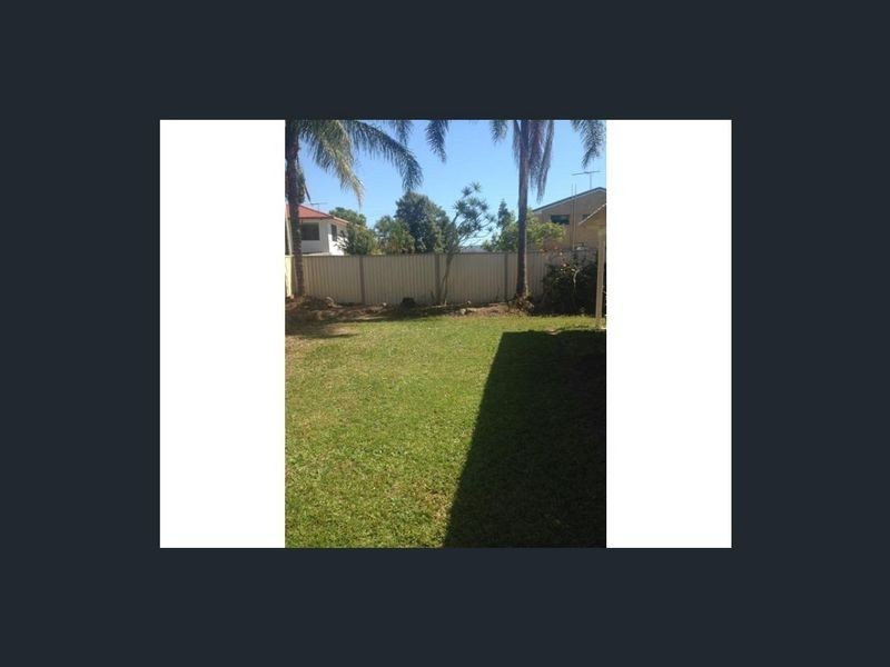 9 Moloaa Cr, Birkdale QLD 4159