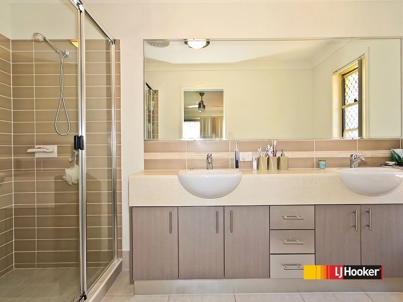 10 Stratus Street, Birkdale QLD 4159