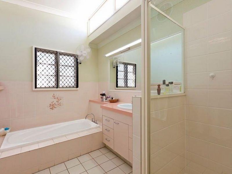 283 Redland Bay Road, Capalaba QLD 4157