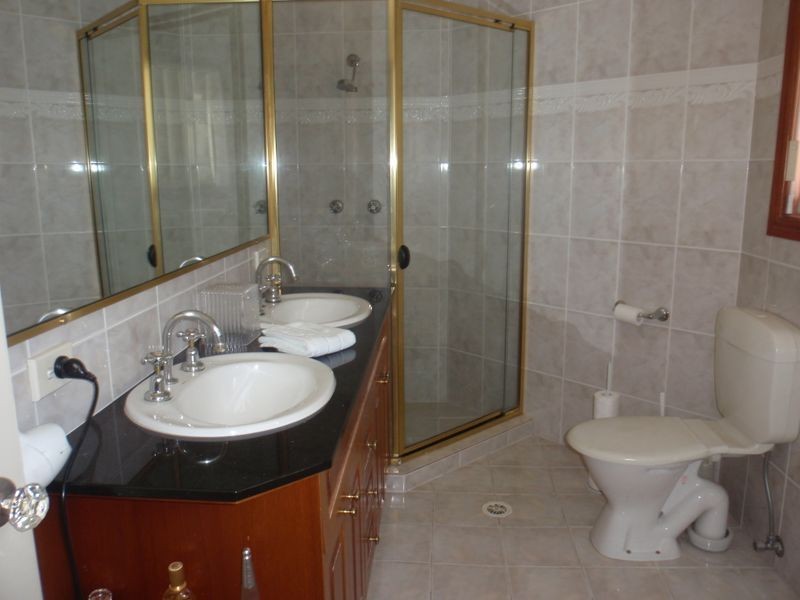 7 Helena St, Wellington Point QLD 4160