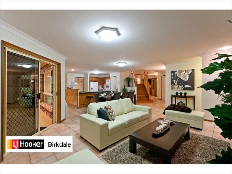 27 Downwind Ct, Birkdale QLD 4159