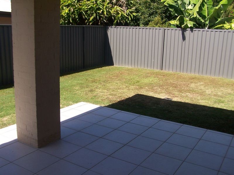 4 Raife Close, Wellington Point QLD 4160