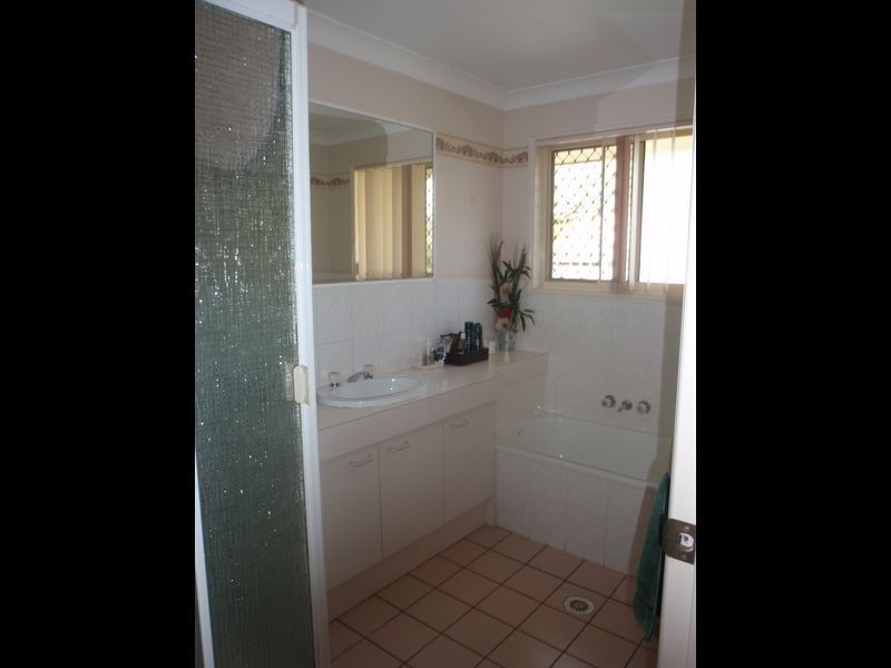 7 Barrett St, Birkdale QLD 4159