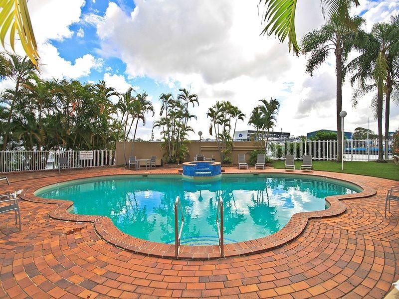 27/3 Marina Crescent, Hollywell QLD 4216