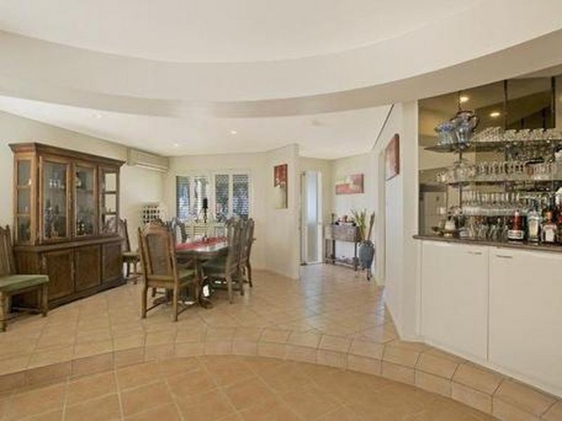 6/16 Commodore Dr, Birkdale QLD 4159