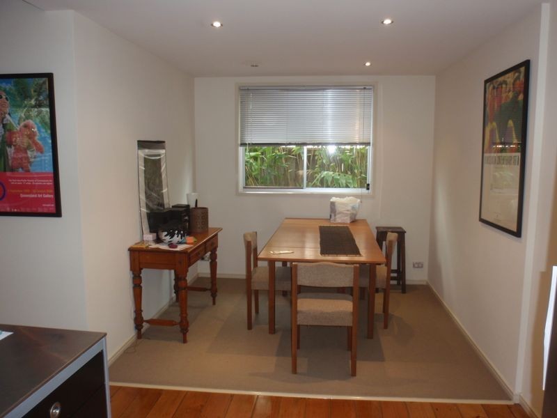 32 Mooroondu Road, Thorneside QLD 4158