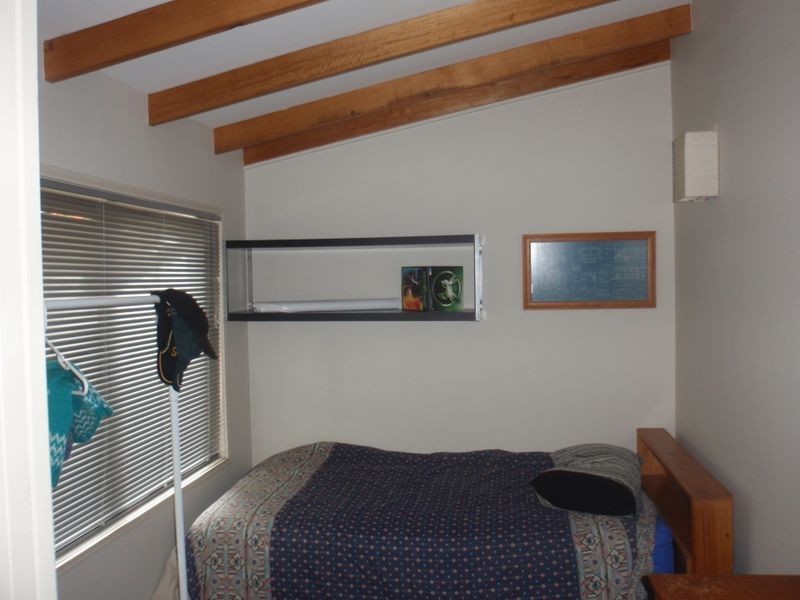 32 Mooroondu Road, Thorneside QLD 4158