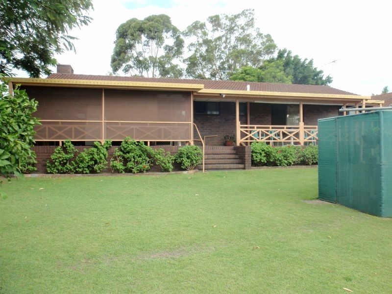 14 Downing St, Birkdale QLD 4159