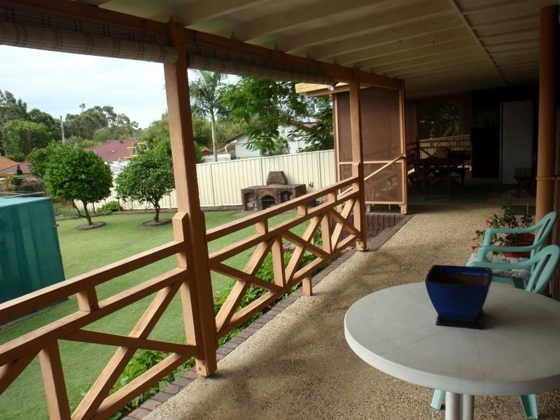 14 Downing St, Birkdale QLD 4159