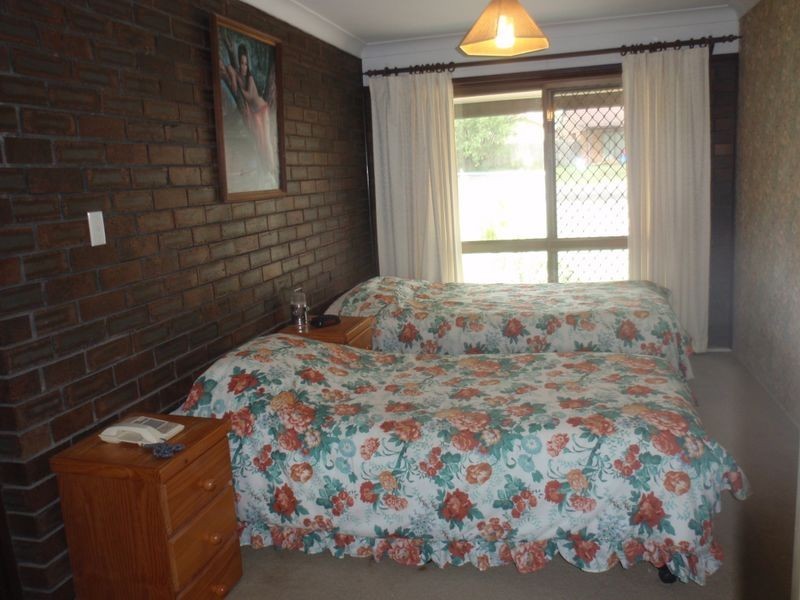14 Downing St, Birkdale QLD 4159