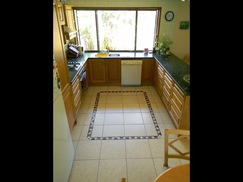 252 Mooroondu Rd, Thorneside QLD 4158