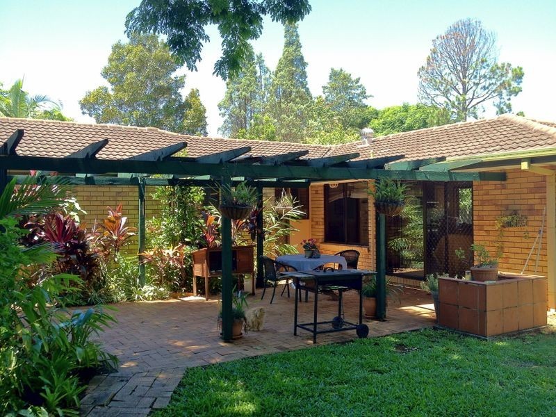 252 Mooroondu Rd, Thorneside QLD 4158