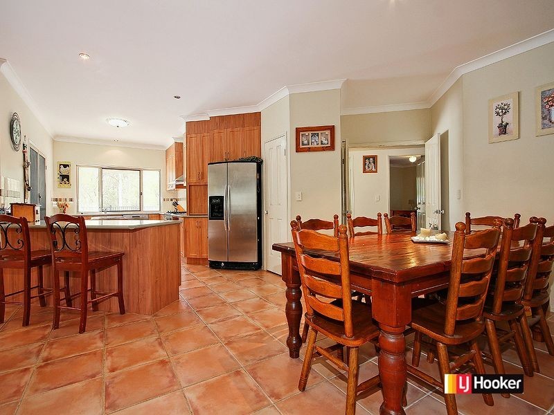 95 Avalon Road, Sheldon QLD 4157