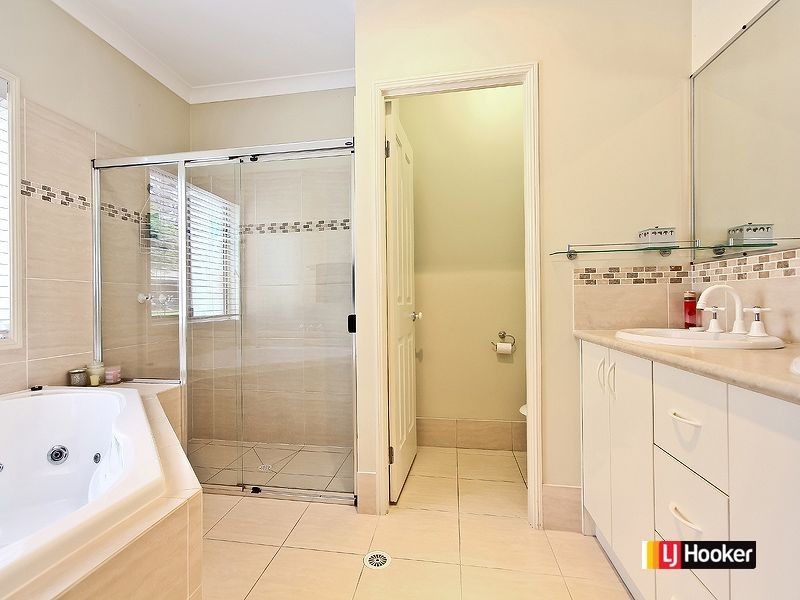 95 Avalon Road, Sheldon QLD 4157