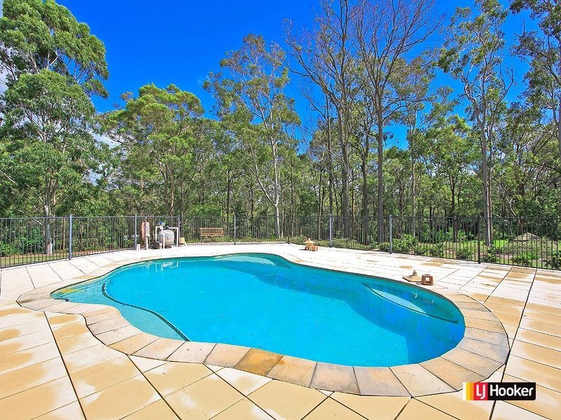 95 Avalon Road, Sheldon QLD 4157