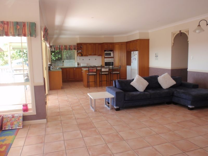 10 Genevieve Court, Wellington Point QLD 4160