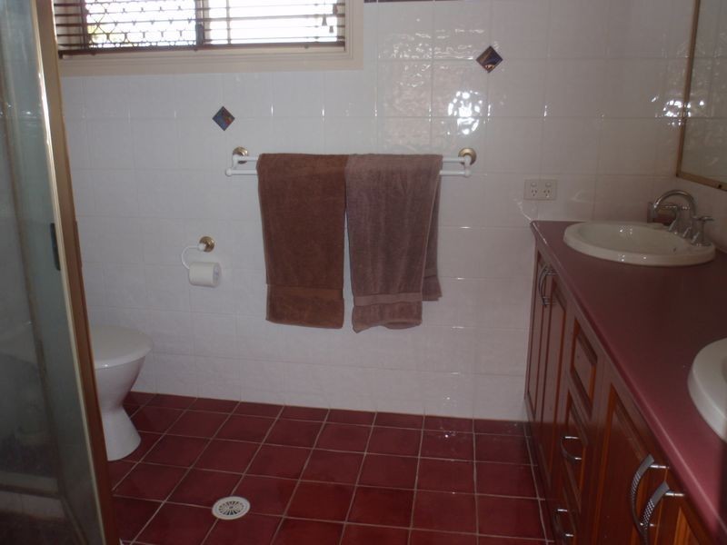 10 Genevieve Court, Wellington Point QLD 4160