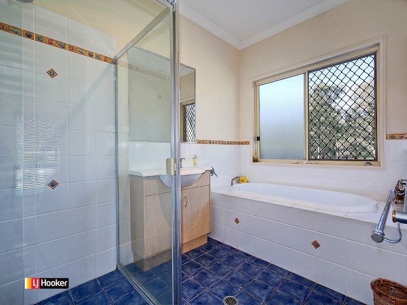 16 Parkridge Place, Birkdale QLD 4159