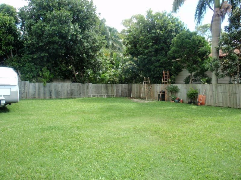 2 Currawong Drive, Birkdale QLD 4159