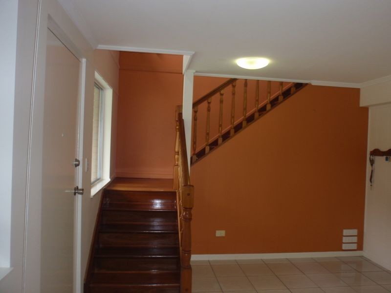 42 Bayford Street, Birkdale QLD 4159