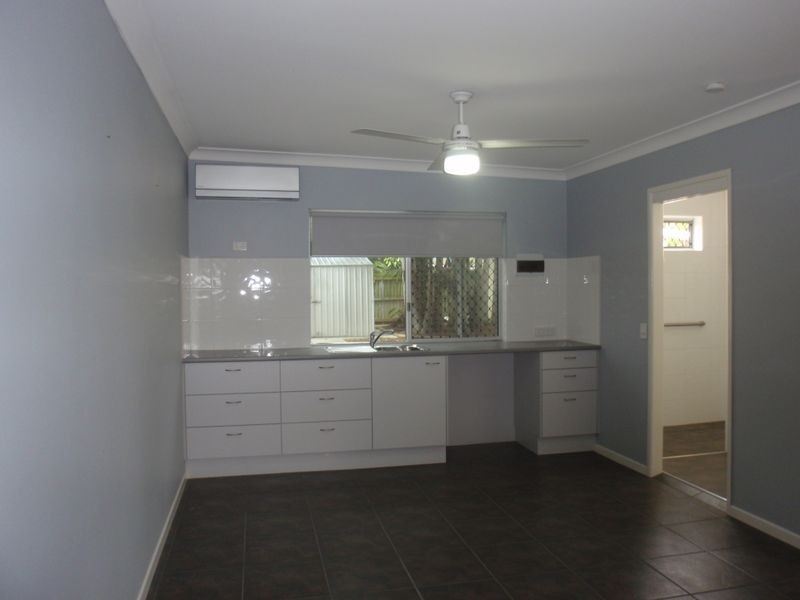 42 Bayford Street, Birkdale QLD 4159