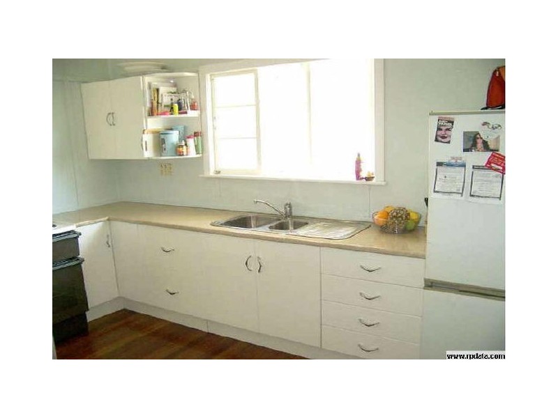 58 Joffre St, Wynnum QLD 4178