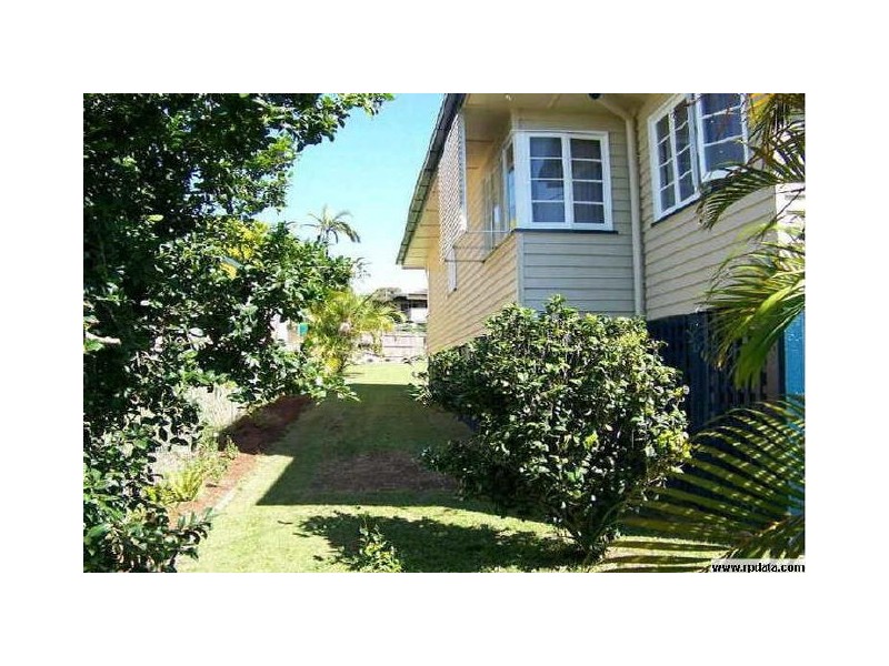 58 Joffre St, Wynnum QLD 4178