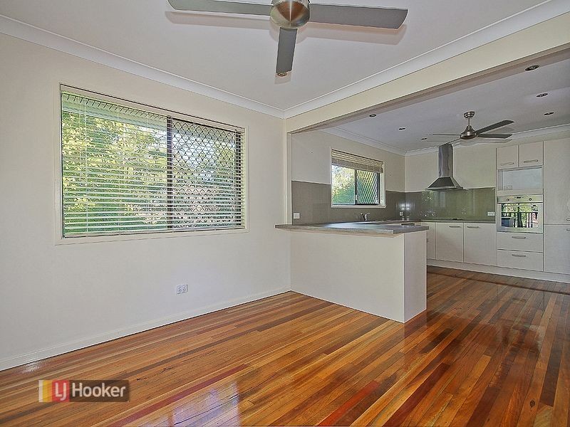 3 Dolphin Street, Thorneside QLD 4158