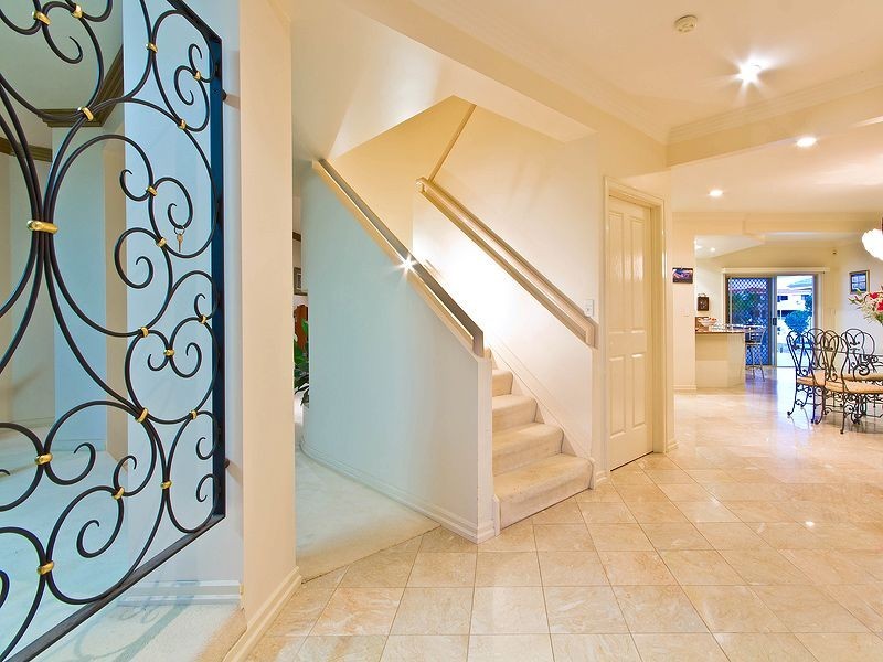 22 Downwind Court, Birkdale QLD 4159