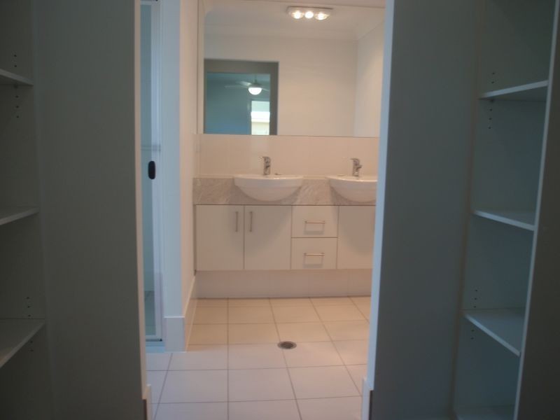 10 Nutmeg Court, Birkdale QLD 4159