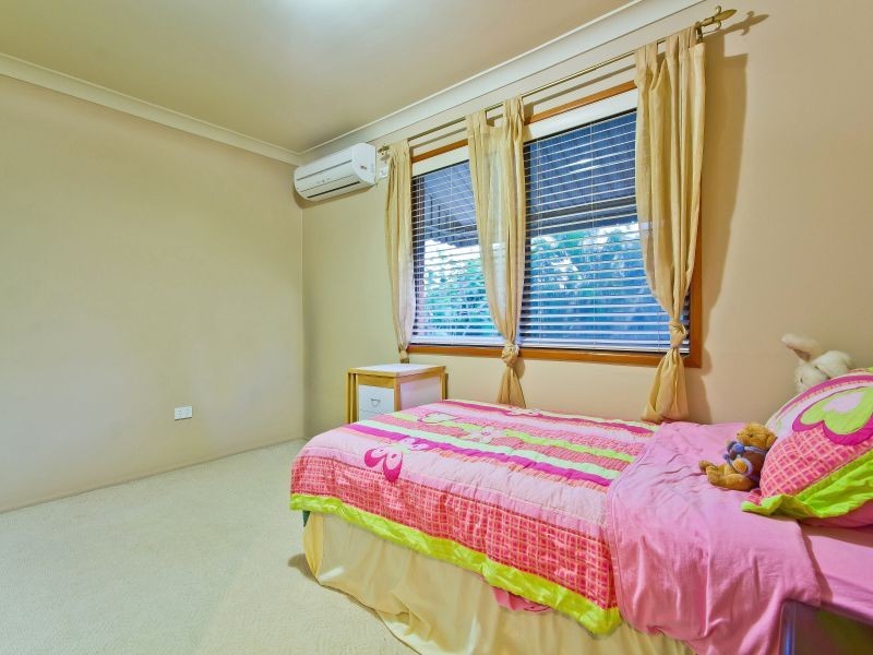 23 Clive Road, Birkdale QLD 4159