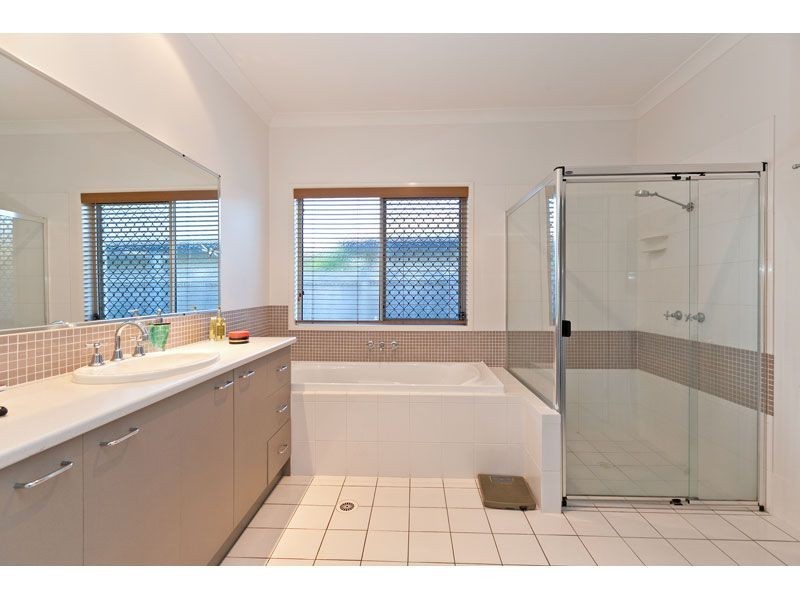 5 Jane Court, Cleveland QLD 4163