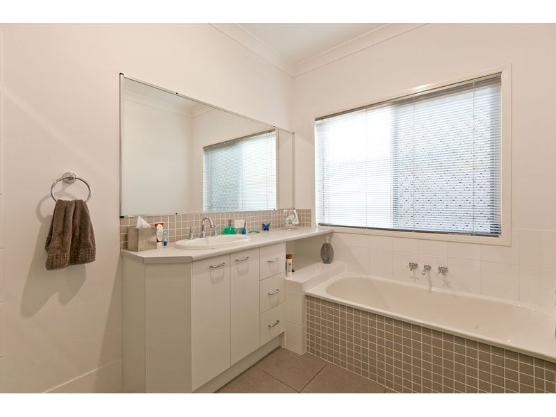 5 Jane Court, Cleveland QLD 4163