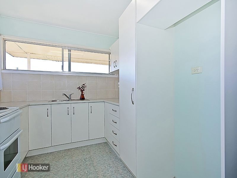 64 Thomas Street, Birkdale QLD 4159