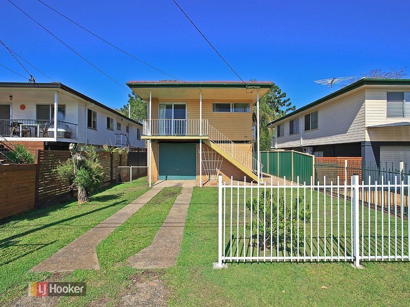 64 Thomas Street, Birkdale QLD 4159