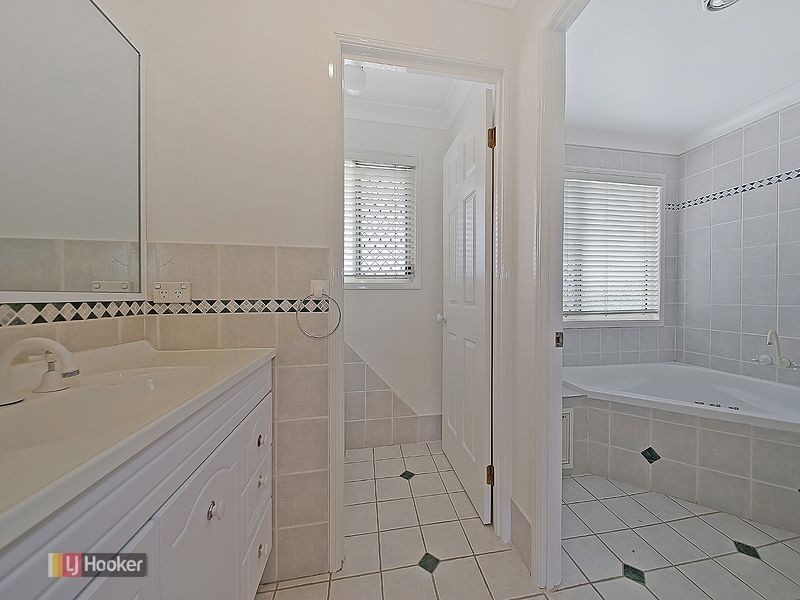 13 Allerton Place, Birkdale QLD 4159