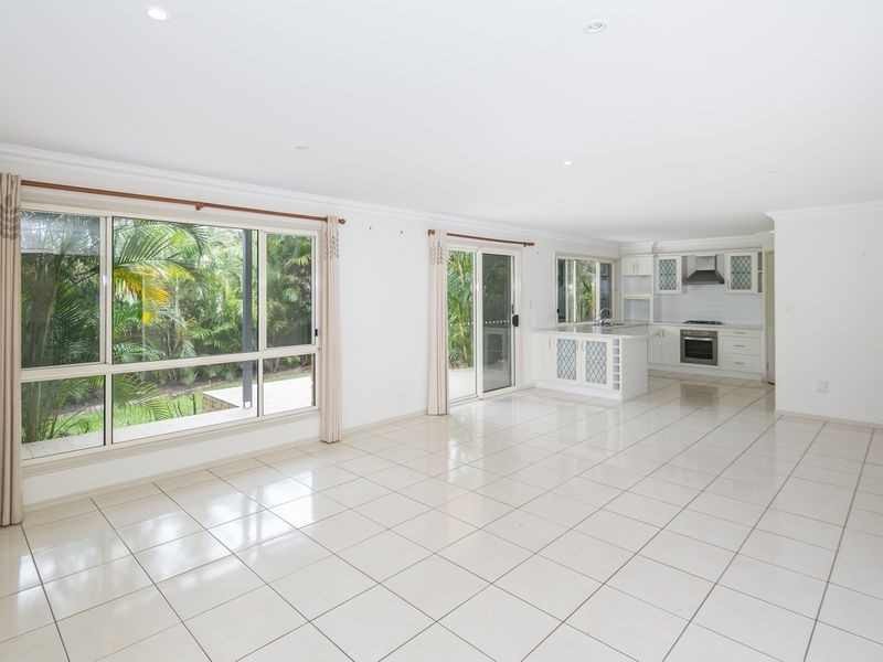 43 Thorne Road, Birkdale QLD 4159
