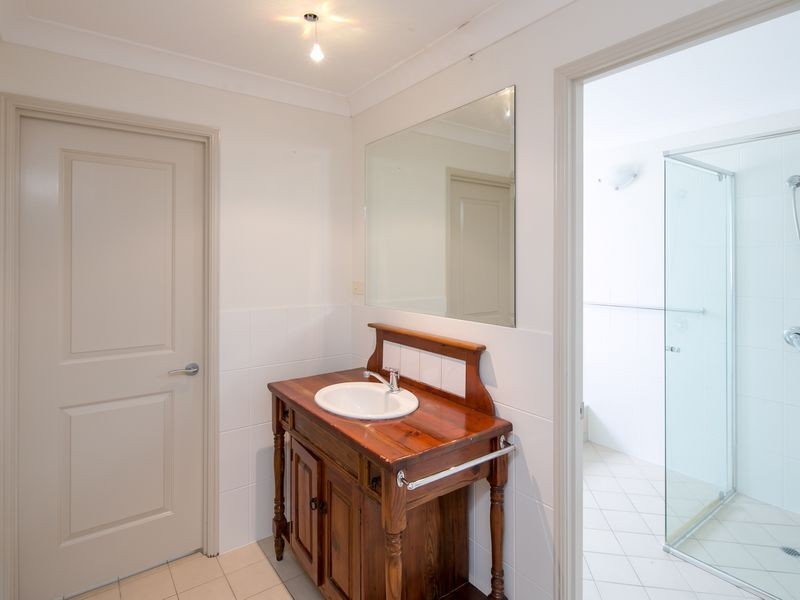 43 Thorne Road, Birkdale QLD 4159