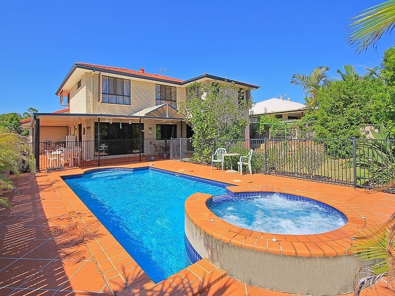 17 Trafalgar Vale Avenue, Wellington Point QLD 4160