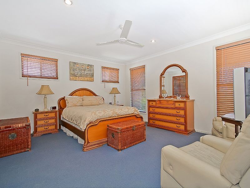 17 Trafalgar Vale Avenue, Wellington Point QLD 4160