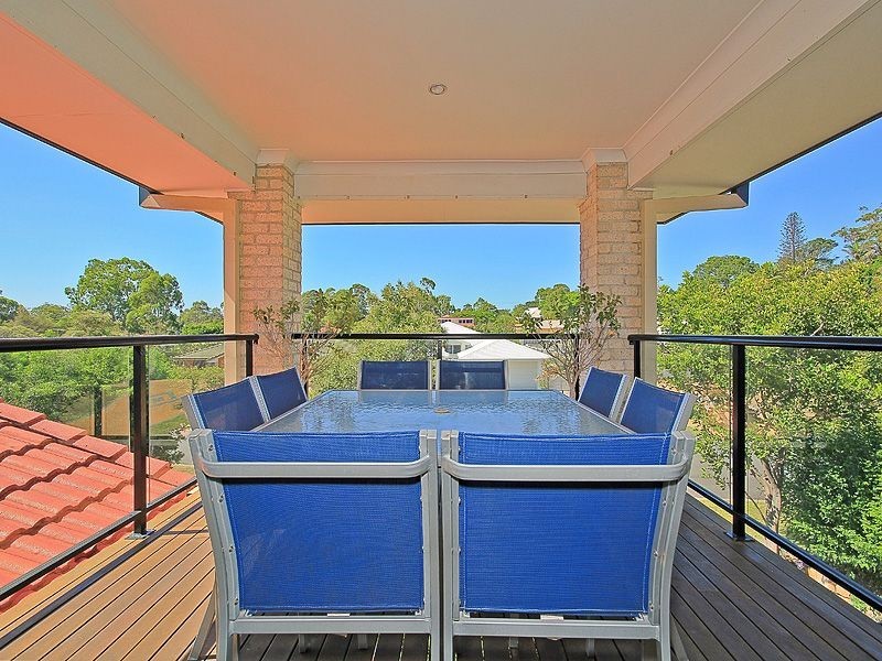 17 Trafalgar Vale Avenue, Wellington Point QLD 4160